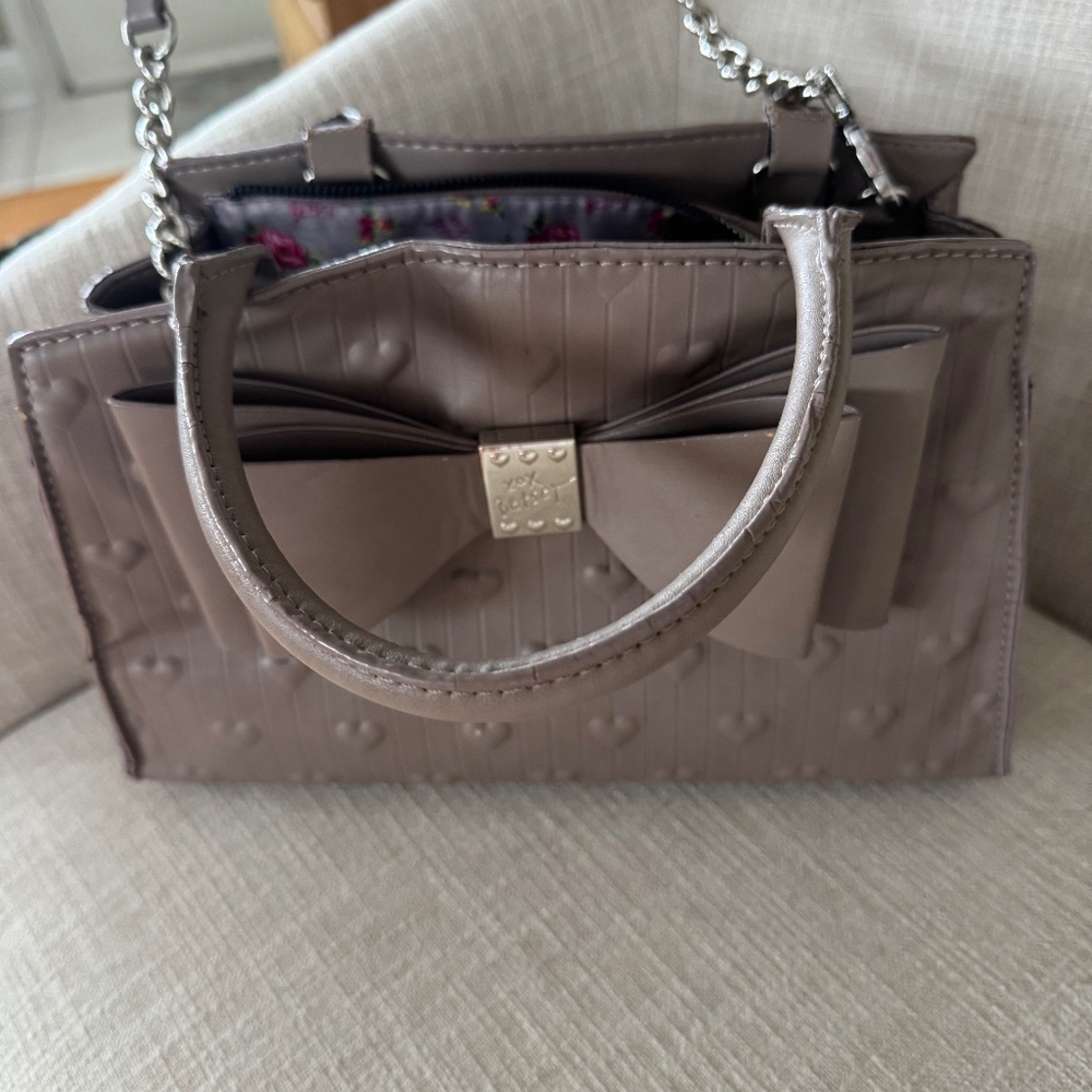 Betsey Johnson Hanbag with Detachable Strap